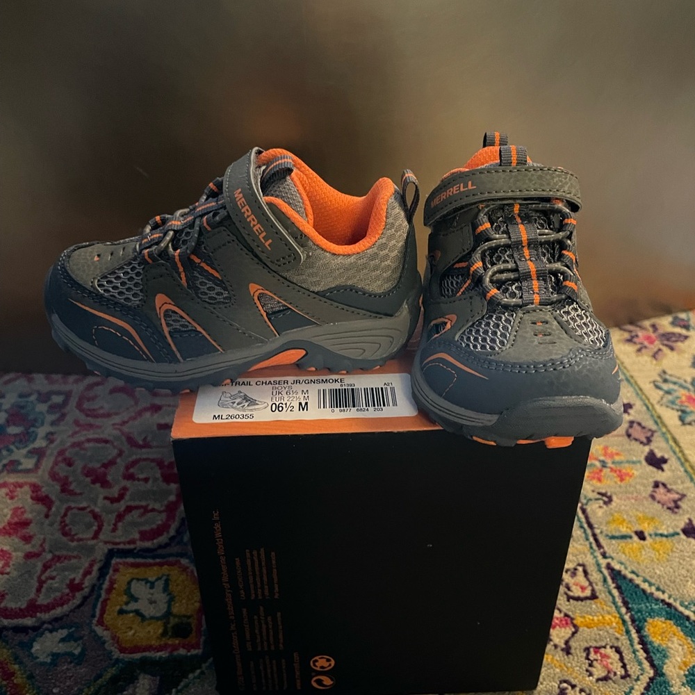 Merrell Trail Chaser Jr- Gunsmoke 6 1/2 Toddler